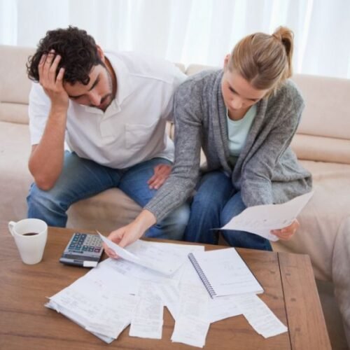 Ranking de inadimplentes tem mais casados que solteiros, mostra SCPC