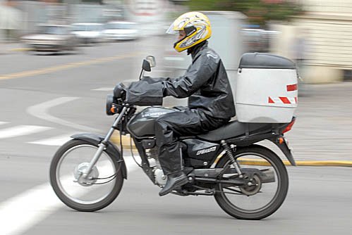 Ministério do Trabalho suspende adicional de periculosidade para motoboys