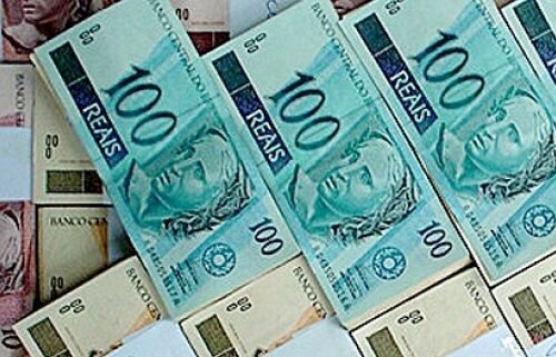 13º salário deverá injetar R$ 173 bilhões na economia, diz Dieese