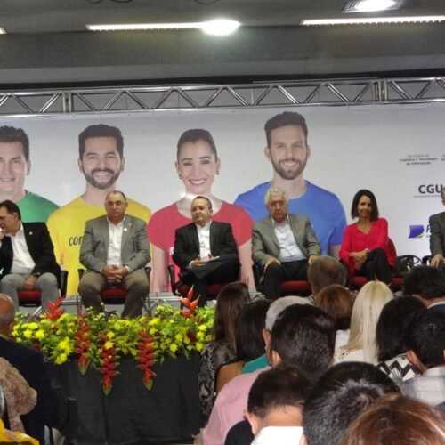 Projeto que simplifica abertura e fechamento de empresas será implementado no país em 2016