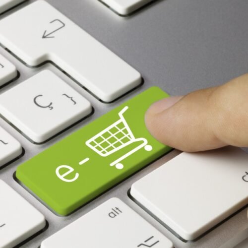 Sites prometem ajudar clientes a achar desconto de verdade na Black Friday