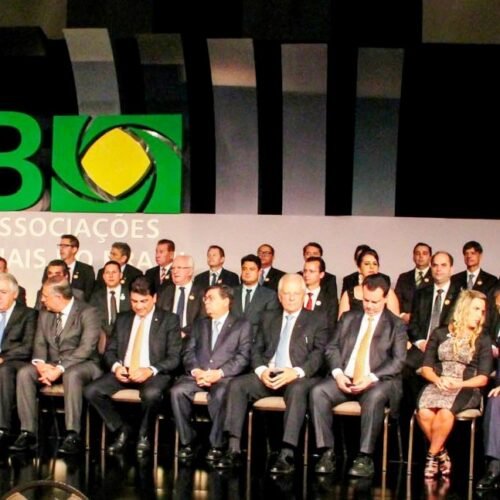 CACB propõe um pacto para vencer a crise