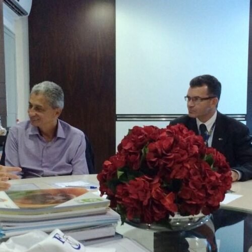 Facmat intermedia reunião entre Correios e Associação Matogrossense dos Municípios