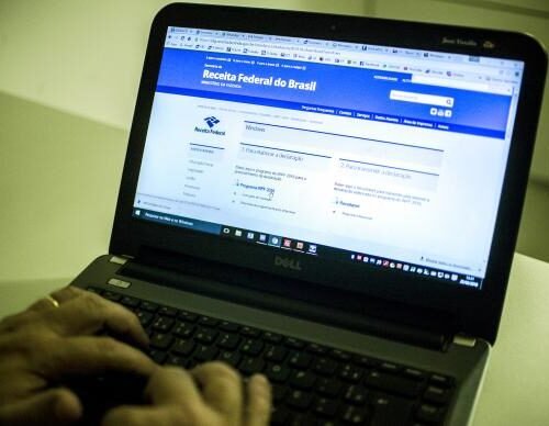 Contribuintes têm até esta sexta para entregar declaração do Imposto de Renda
