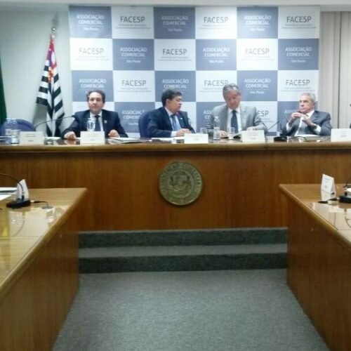CACB e Frente Sudeste discutem momento político e futuro do Brasil
