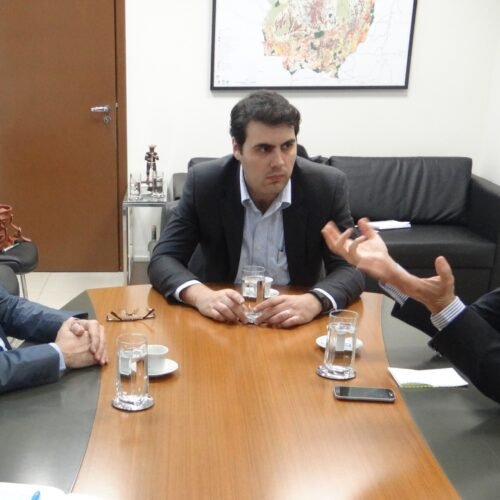Presidente da FACMAT reúne-se com Secretário de Desenvolvimento Econômico