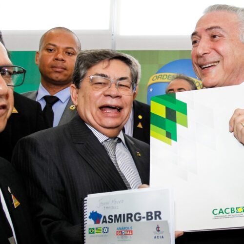 George Pinheiro entrega carta a Michel Temer e propõe pacto pelo Brasil