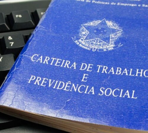 Demissões nos pequenos negócios caem pelo terceiro mês consecutivo