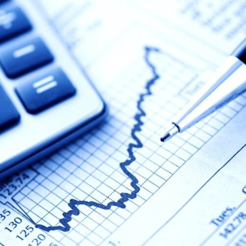 Mercado sobe estimativa de inflação para 2016 e vê queda menor do PIB
