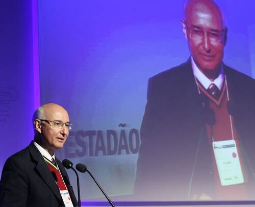 Sem reforma trabalhista, Brasil pode virar Venezuela, diz presidente do TST