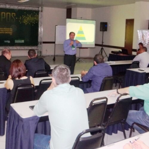 Presidentes de Associações Comerciais de todo o estado participam de encontro em Cuiabá