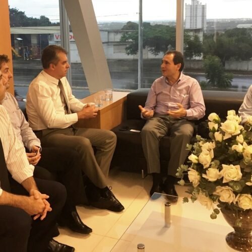 Presidente e diretor da FACMAT participam de reunião com o Superintendente do Banco do Brasil