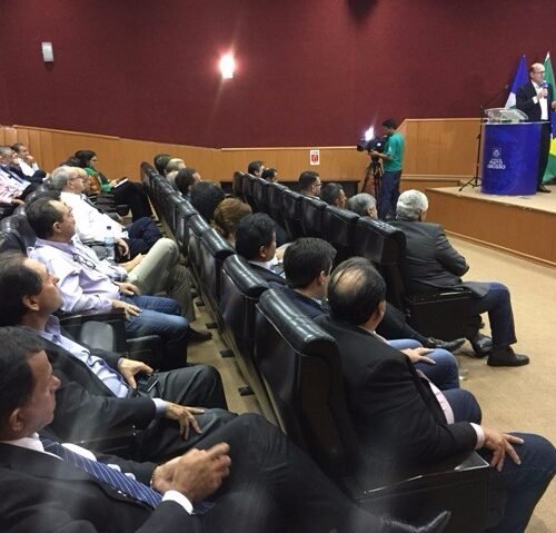 Representantes da Bolívia negociam gás e ureia com empresários de MT