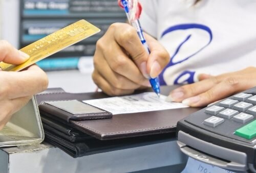 Boa Vista SCPC: Demanda por Crédito do Consumidor  cai 3,3% em outubro
