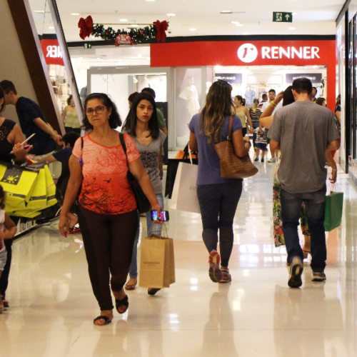 Movimento do Comércio sobe 1,5% em 2017