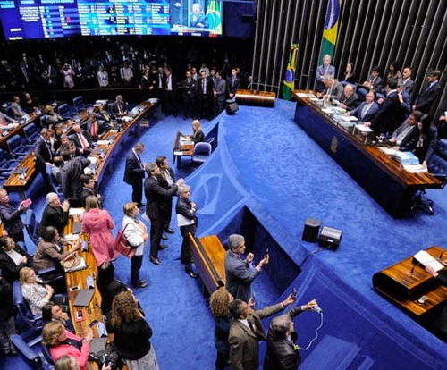 Senado aprova regras mais simples para a certidão negativa de débito tributário