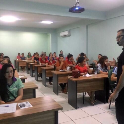 Coaching revela estratégias para impulsionar vendas, em mais um Cine Pipoca