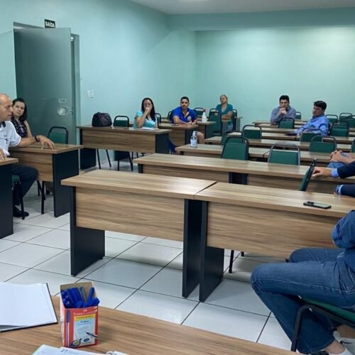 ACITS, CDL e empresários definem medidas para garantir funcionamento do comércio, em Tangará